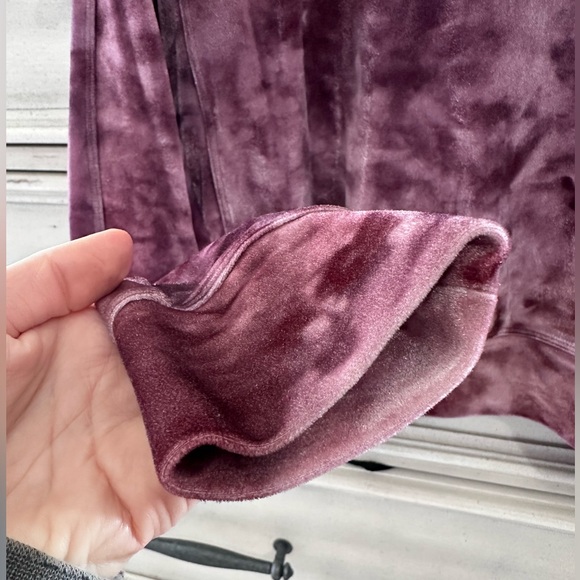 Lululemon Velour Warm Down Crew
Interstellar Cassis Multi - Picture 6 of 9